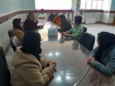 نشست کتابخوان کتابخانه ای